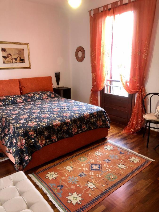 צ'פאלו B&B Roomantic & Piscina Idromassaggio מראה חיצוני תמונה