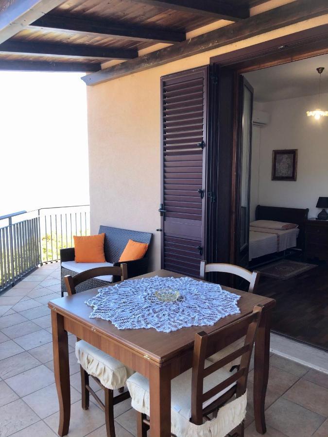צ'פאלו B&B Roomantic & Piscina Idromassaggio מראה חיצוני תמונה