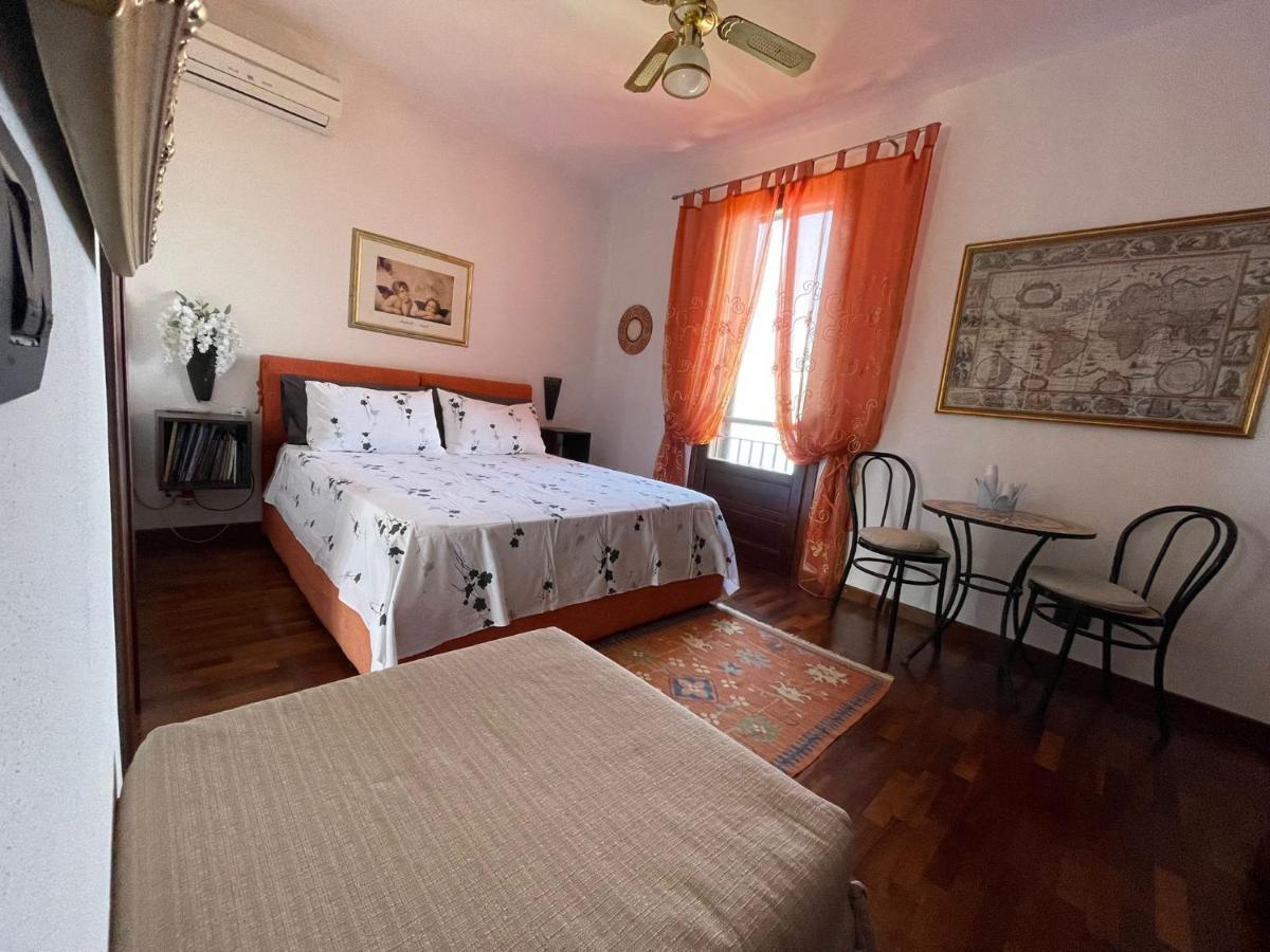 צ'פאלו B&B Roomantic & Piscina Idromassaggio מראה חיצוני תמונה